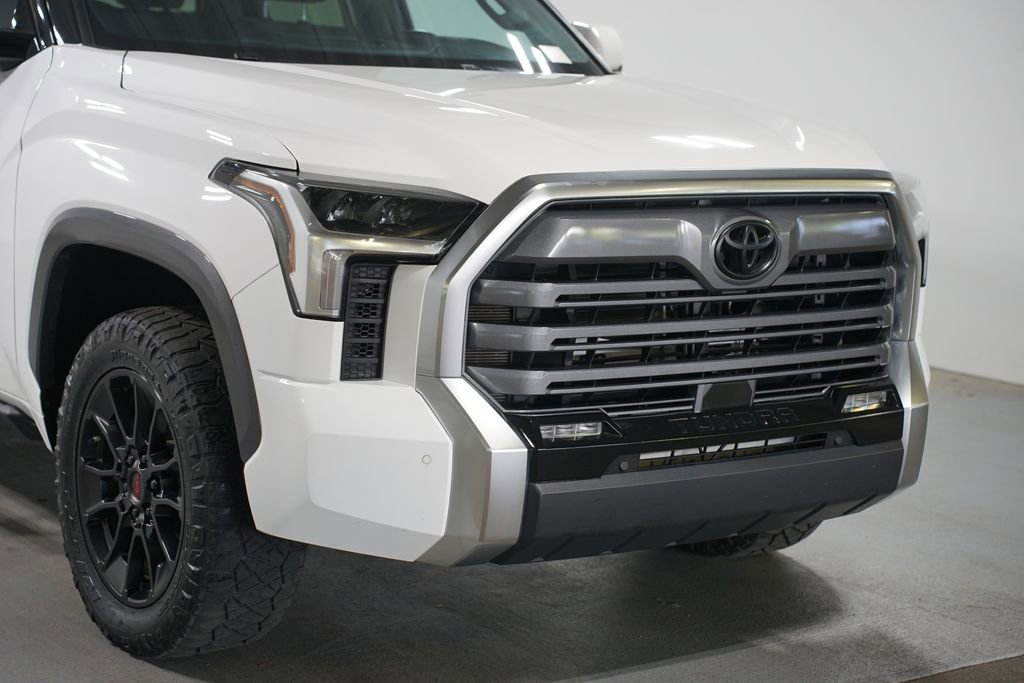 Used 2023 Toyota Tundra Limited w/ Power Package AWD/4WD image 4