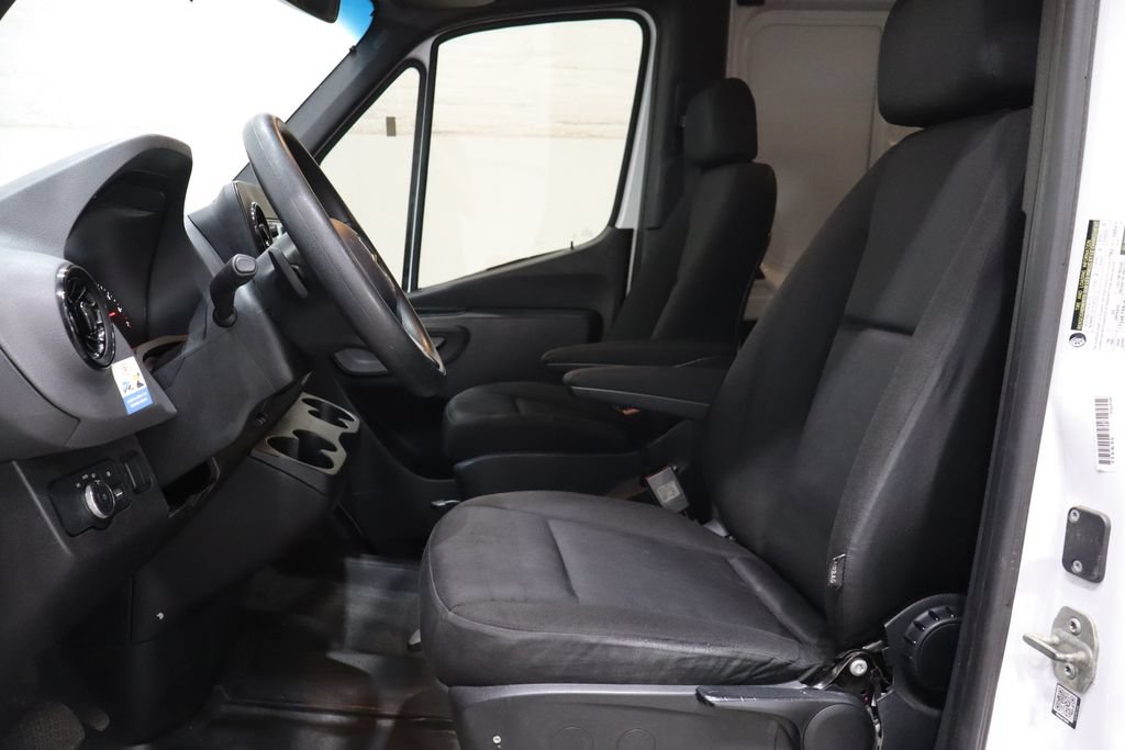Used 2021 Mercedes-Benz Sprinter 2500 w/ Driver Convenience Package image 11