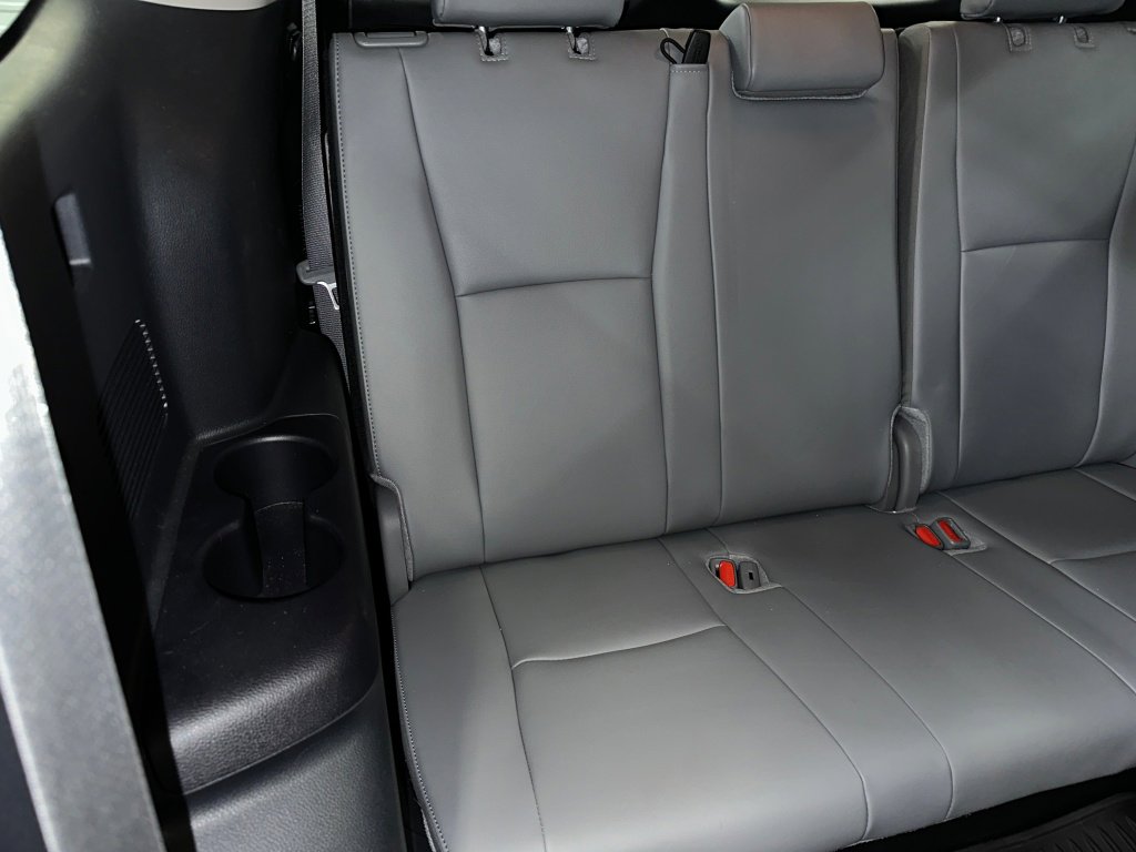 Used 2024 Toyota Highlander Platinum image 34