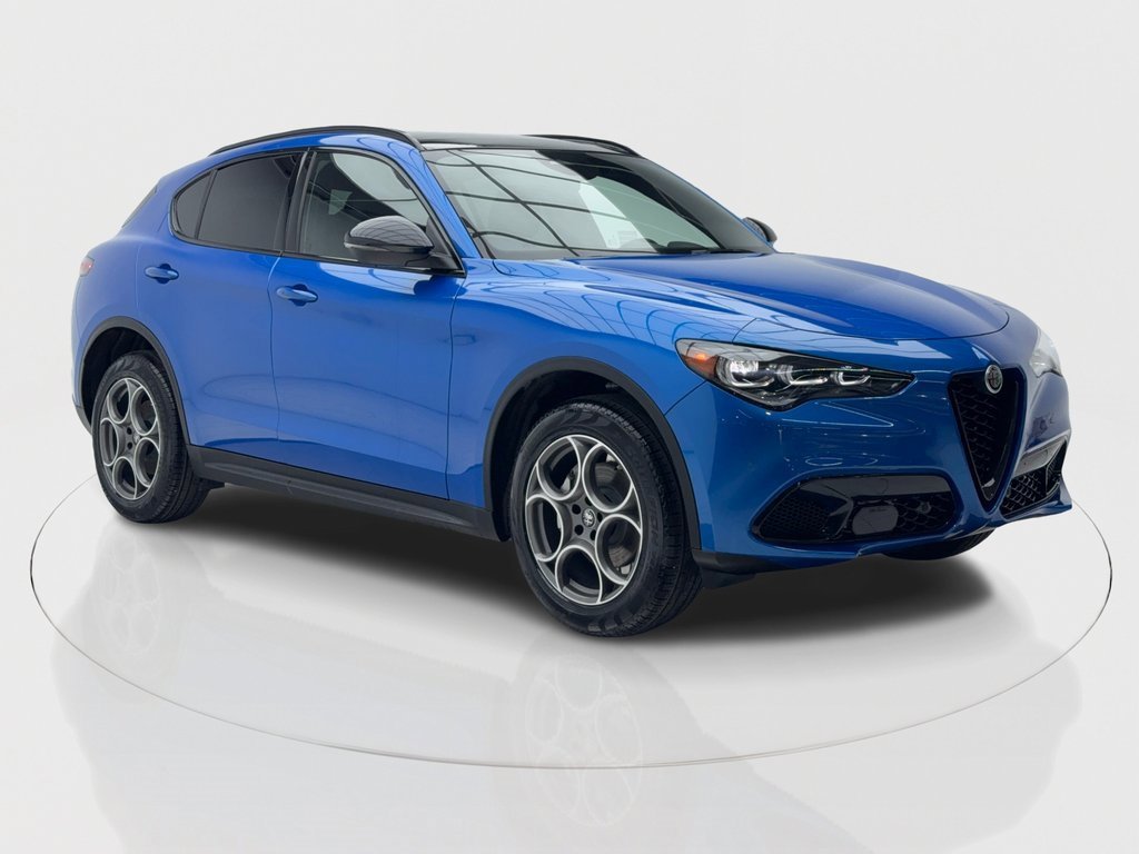 New 2025 Alfa Romeo Stelvio Sprint w/ Convenience Package