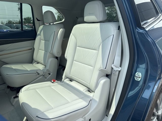 New 2026 Buick Enclave Avenir w/ LPO, Floor Liner Package image 29