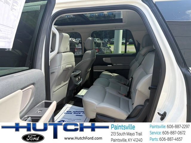 Used 2025 Ford Expedition Max Active AWD/4WD image 14