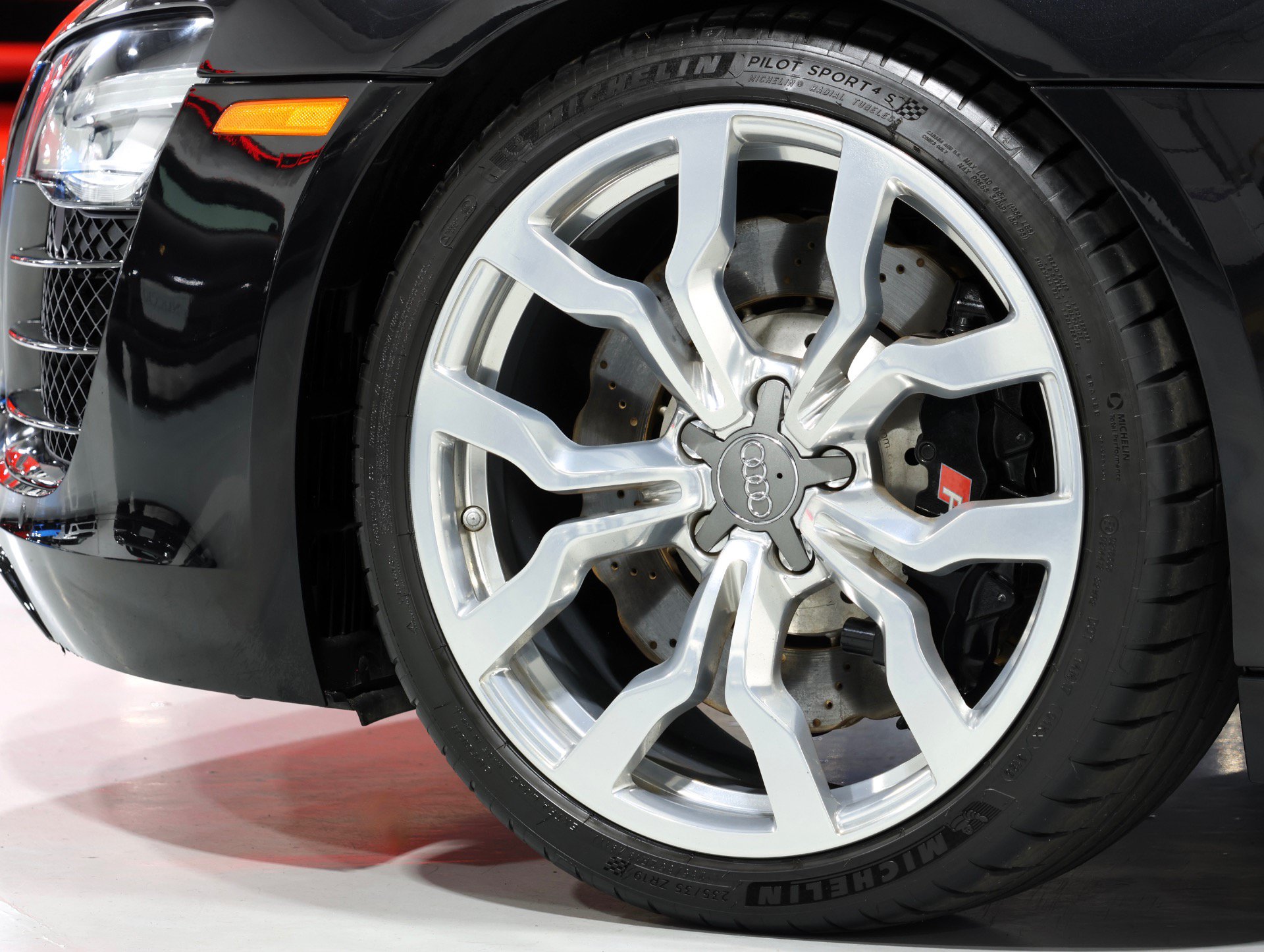 Used 2014 Audi R8 V10 AWD/4WD image 8