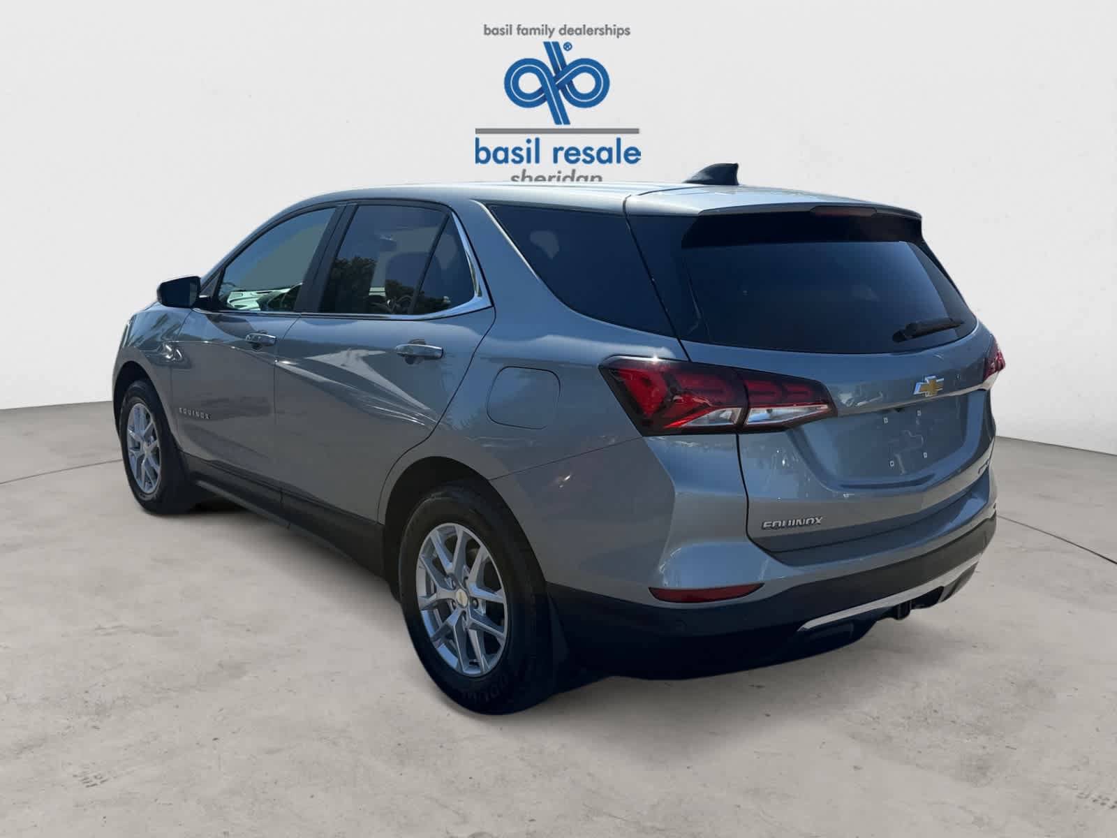 Used 2023 Chevrolet Equinox LT AWD/4WD image 4