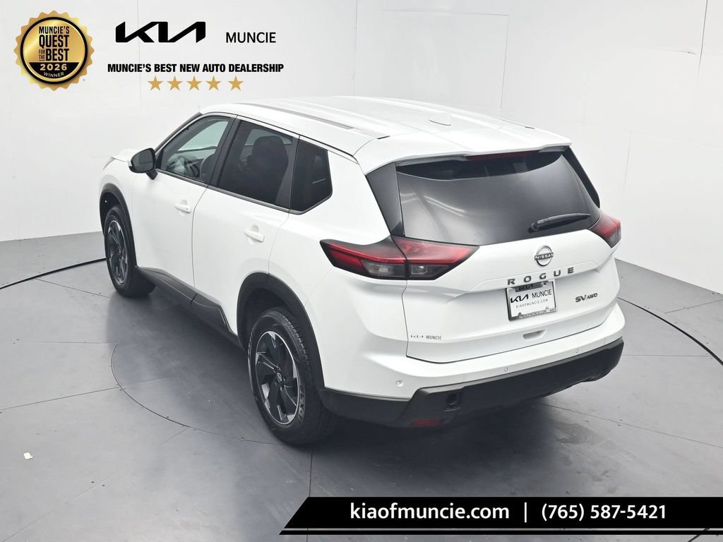 Used 2024 Nissan Rogue SV AWD/4WD image 49