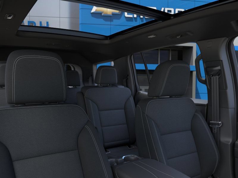 New 2026 Chevrolet Traverse LT w/ Sun and Wheel Package FWD image 26