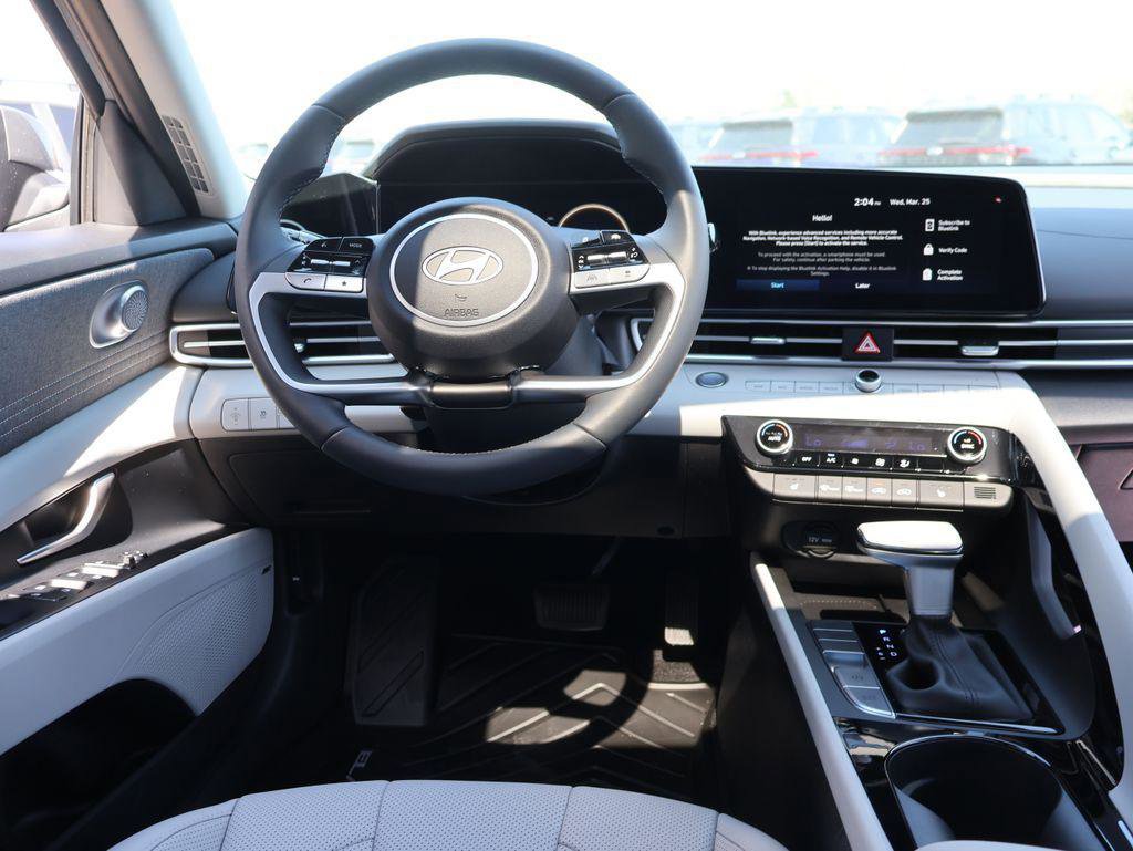 New 2026 Hyundai Elantra Limited image 21
