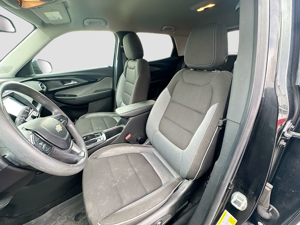 Used 2023 Chevrolet TrailBlazer LT w/ Convenience Package AWD/4WD image 21