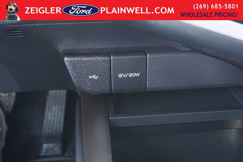 Used 2024 Toyota Camry SE image 20