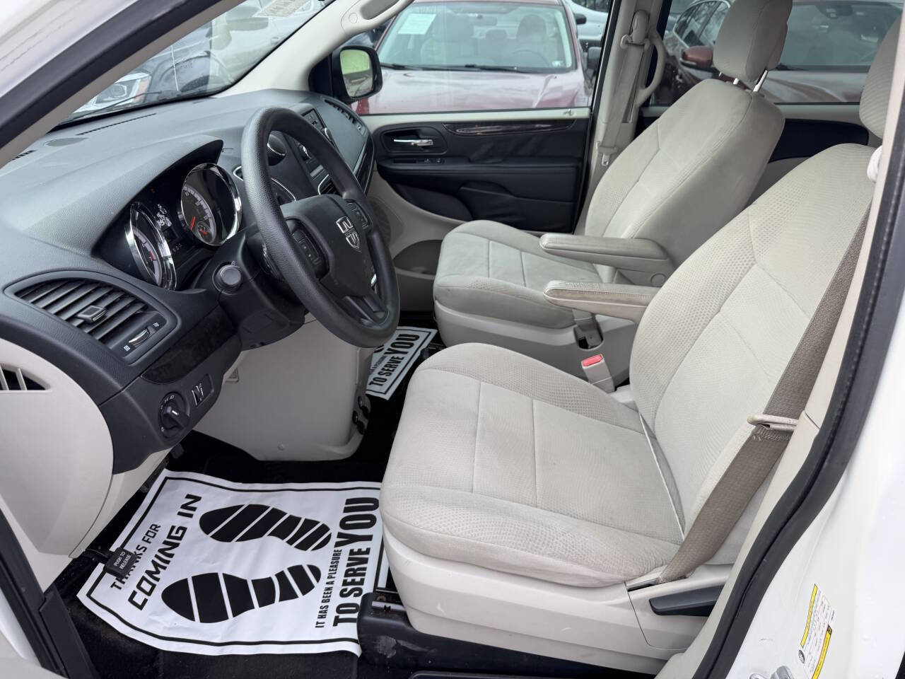 Used 2013 Dodge Grand Caravan American Value Package FWD image 30