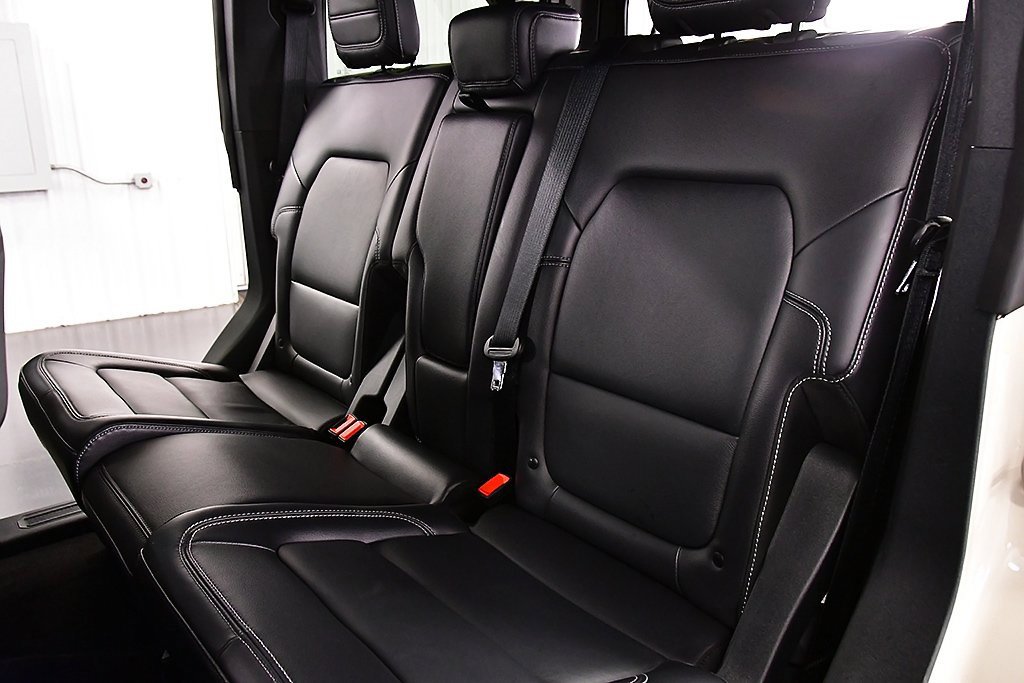 Used 2025 Ford Bronco Outer Banks image 30