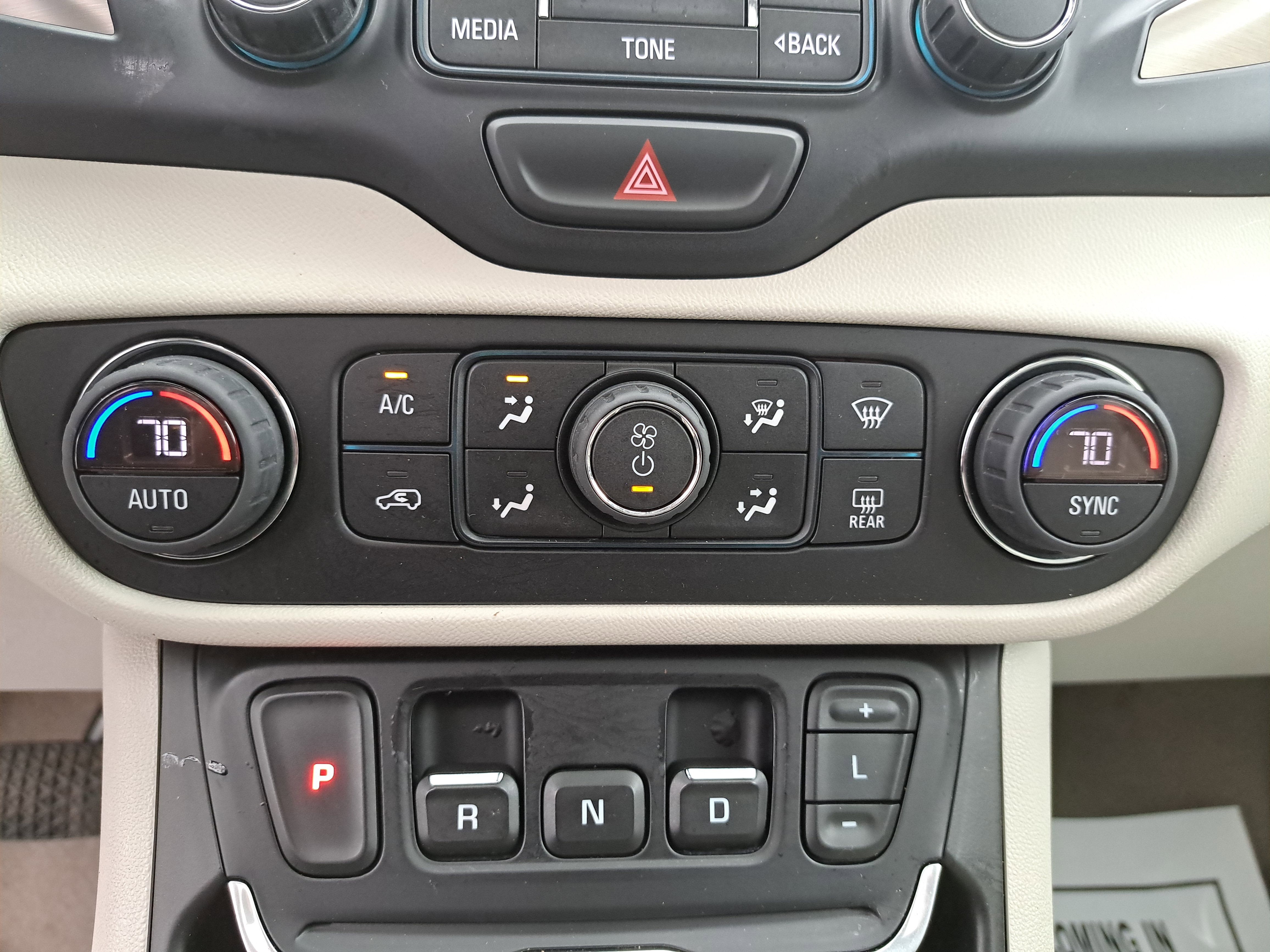 Used 2018 GMC Terrain Denali w/ Advanced Safety Package image 21