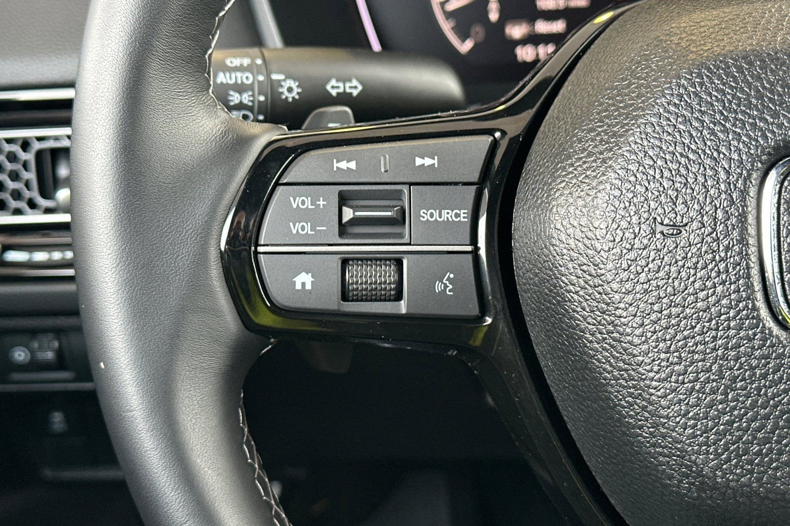 Used 2025 Honda Civic Sport image 26