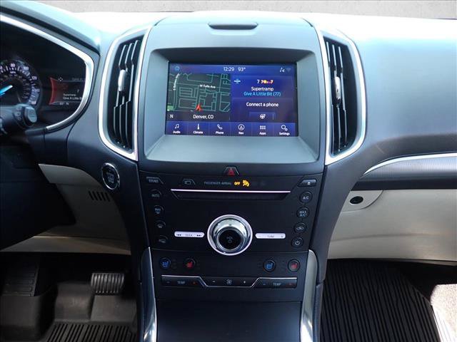 Used 2019 Ford Edge Titanium w/ Equipment Group 301A AWD/4WD image 10