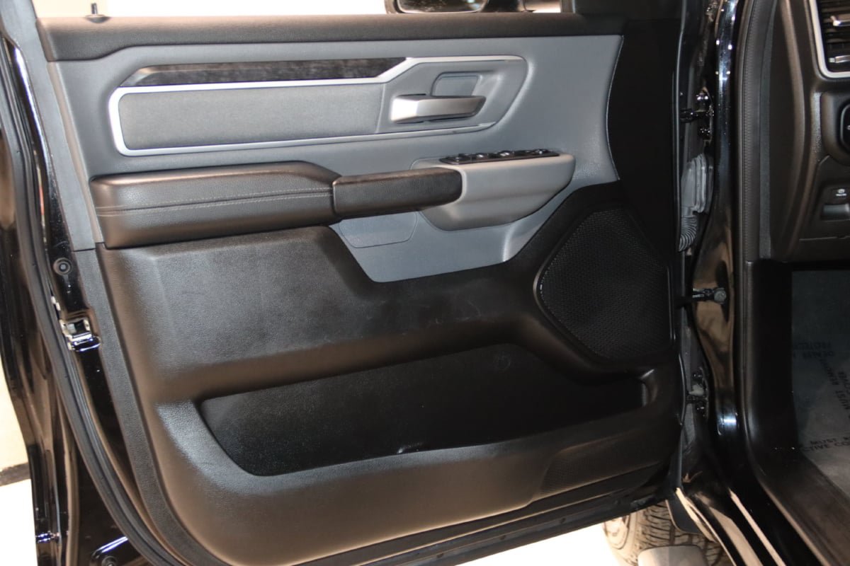 Used 2023 RAM 1500 Big Horn AWD/4WD image 39