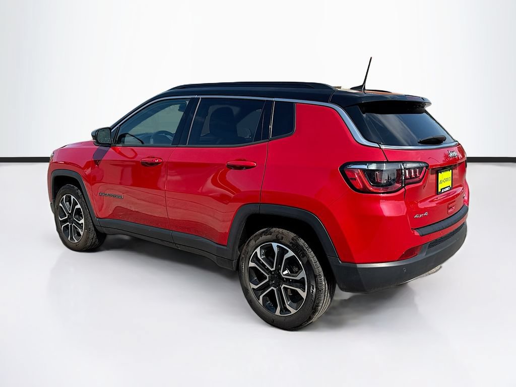 Used 2023 Jeep Compass Limited AWD/4WD image 7