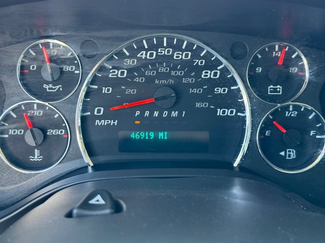 Used 2020 Chevrolet Express 2500 w/ Driver Convenience Package RWD image 20
