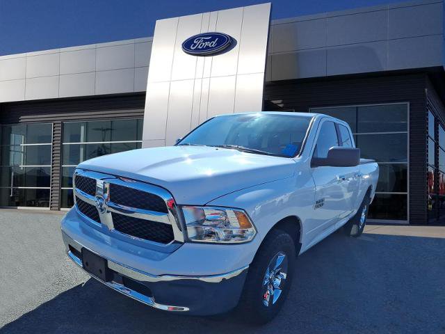 Used 2018 RAM 1500 Classic SLT image 4