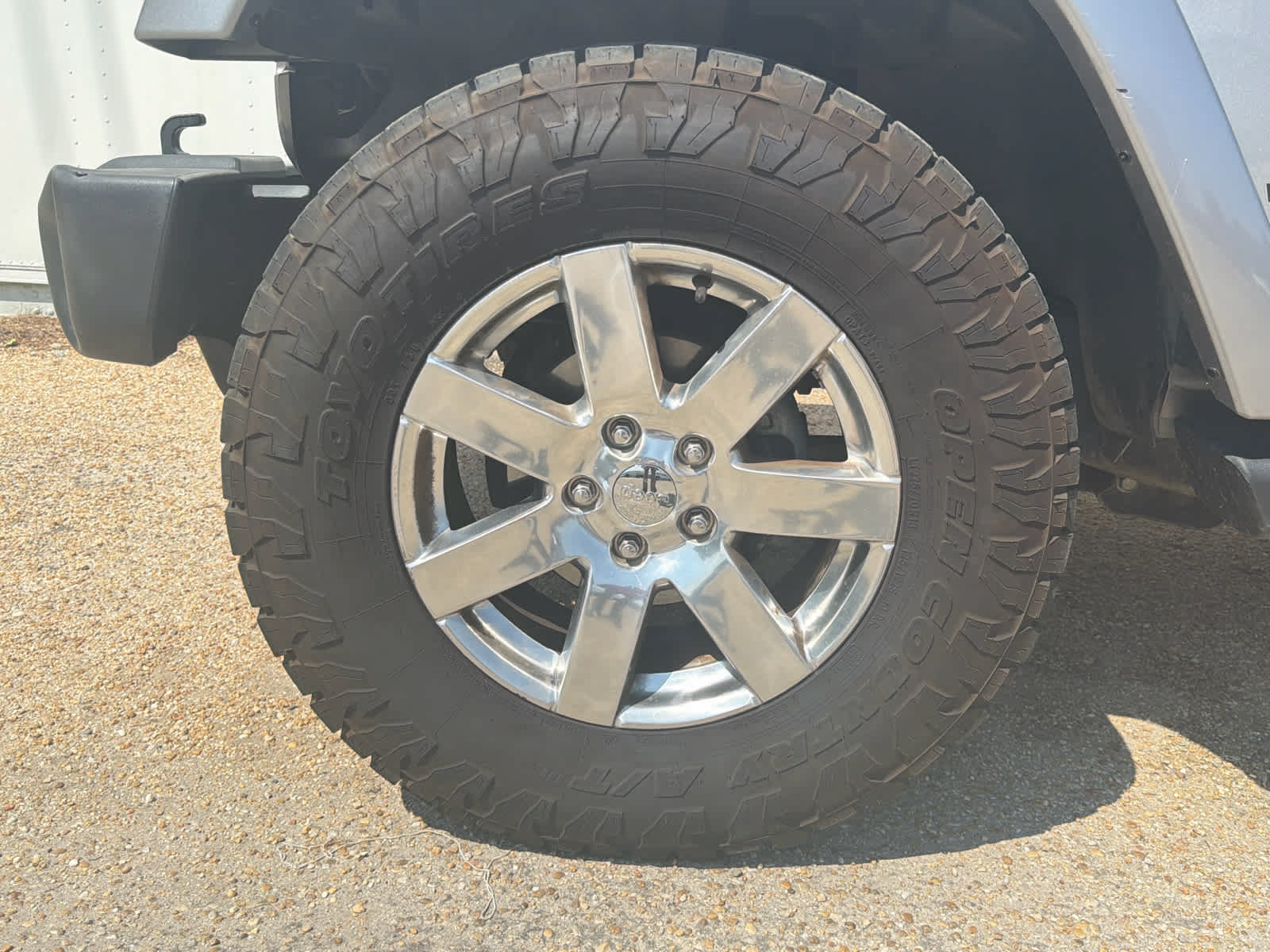 Used 2013 Jeep Wrangler Unlimited Sahara AWD/4WD image 10