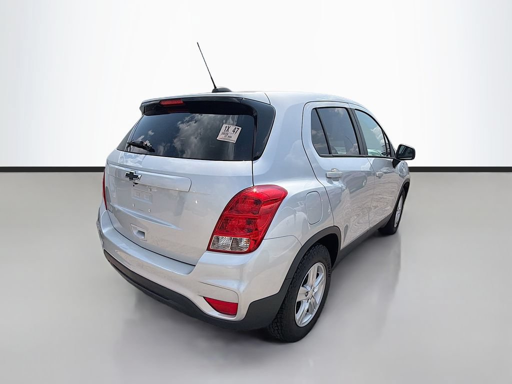 Used 2020 Chevrolet Trax LS w/ Tint and Cruise Package FWD image 9