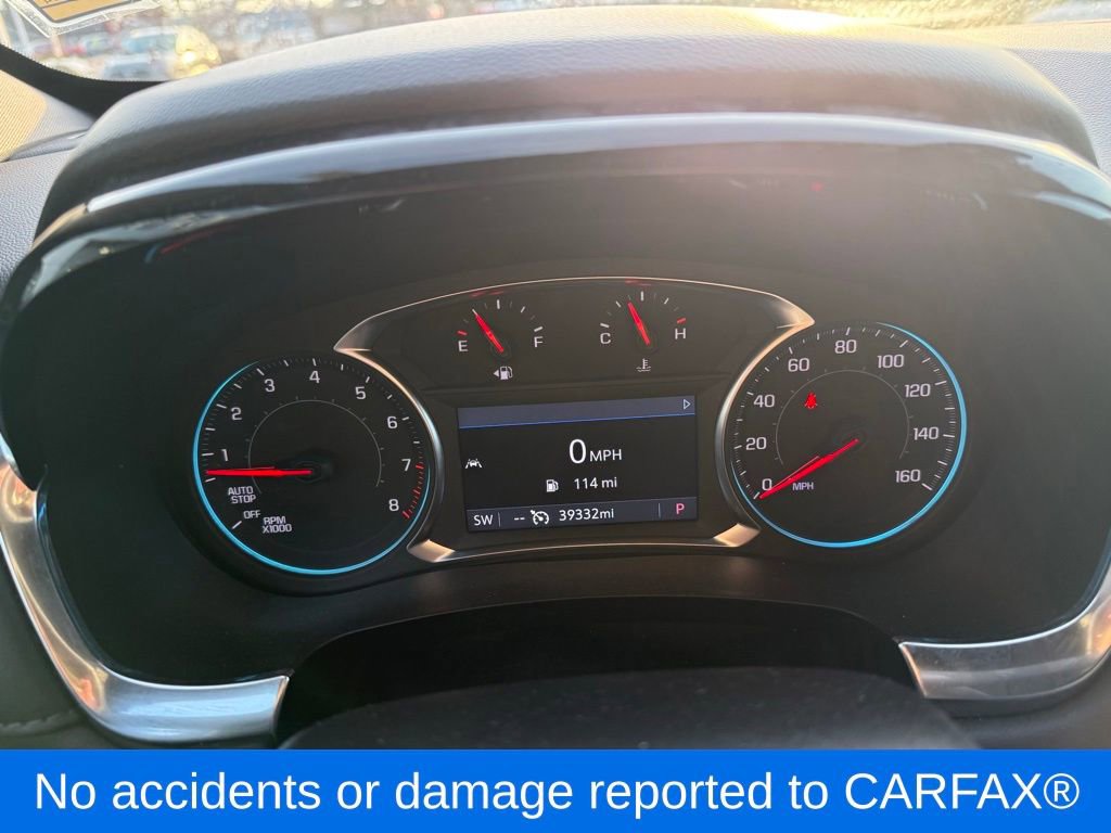 Used 2023 Chevrolet Traverse LT w/ Rear Camera Mirror Package image 9