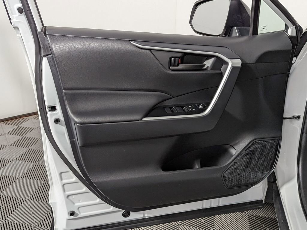 Used 2025 Toyota RAV4 LE image 14