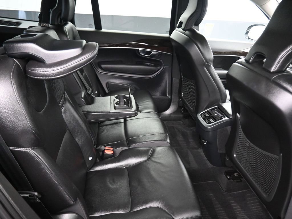 Used 2019 Volvo XC90 T6 Momentum w/ Protection Package Premier AWD/4WD image 35