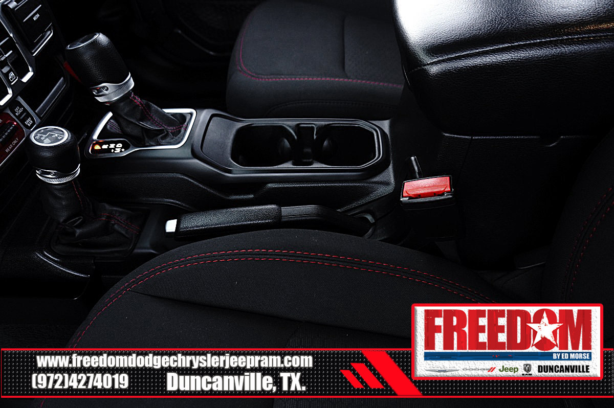 Used 2023 Jeep Gladiator Rubicon AWD/4WD image 36