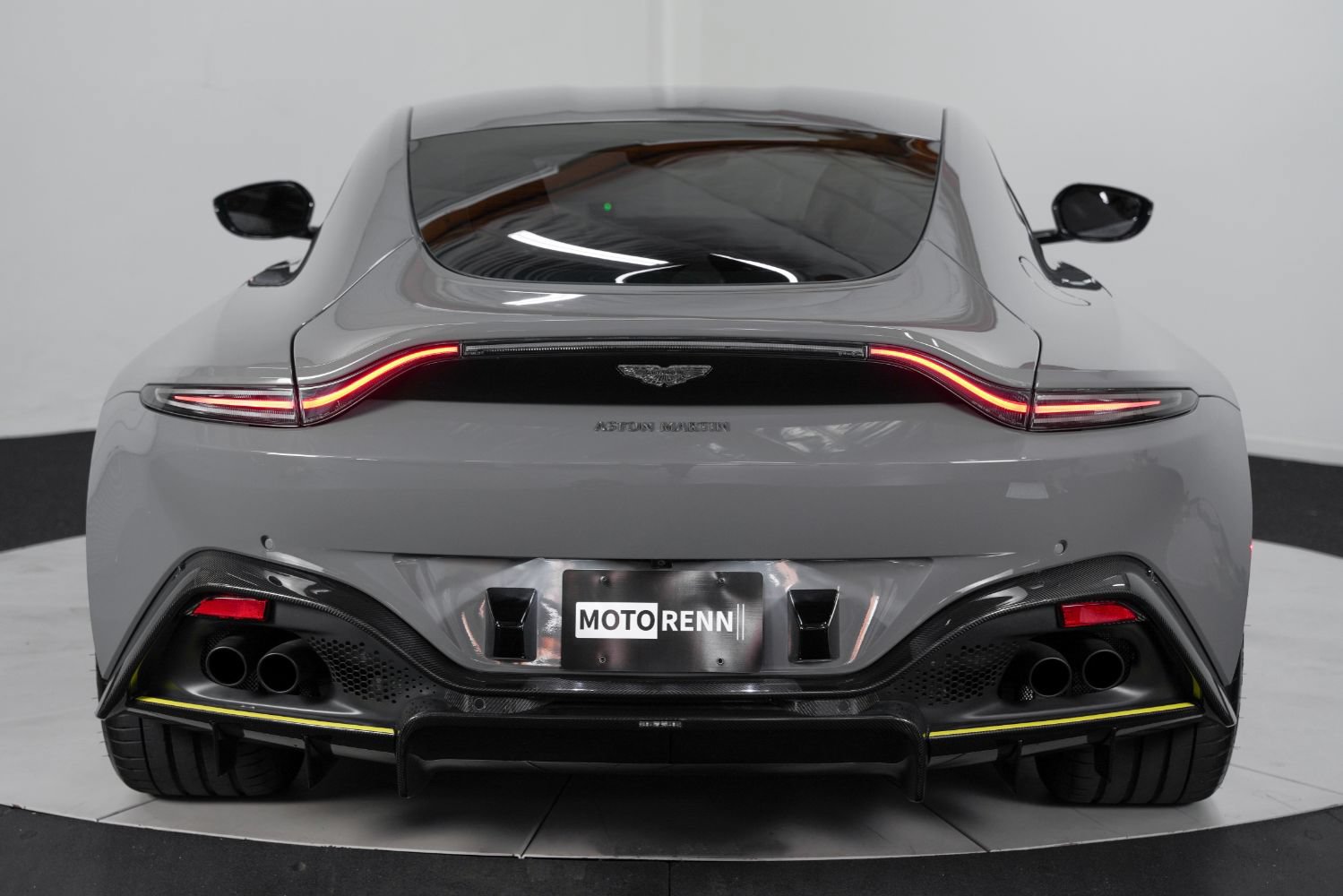 Used 2020 Aston Martin V8 Vantage AMR RWD image 8