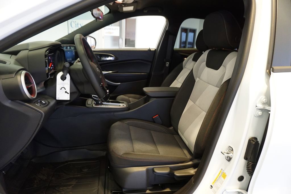 New 2026 Chevrolet Trax RS image 10