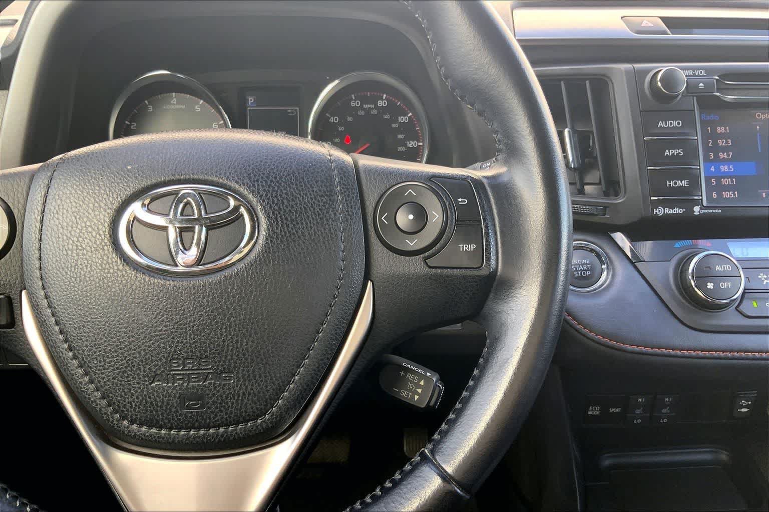 Used 2016 Toyota RAV4 SE FWD image 25