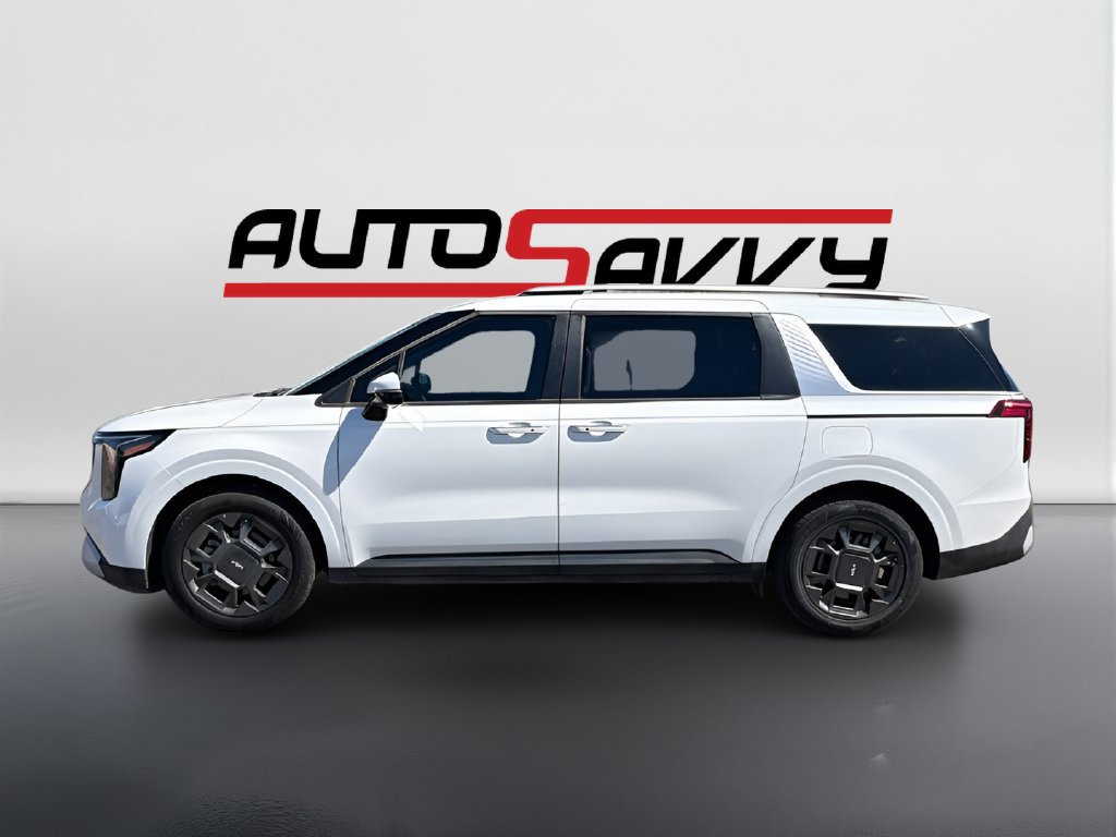 Used 2025 Kia Carnival EX FWD image 4
