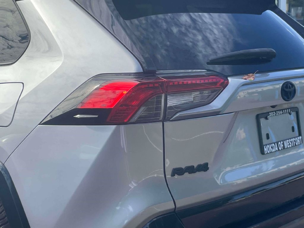 Used 2021 Toyota RAV4 XSE AWD/4WD image 11