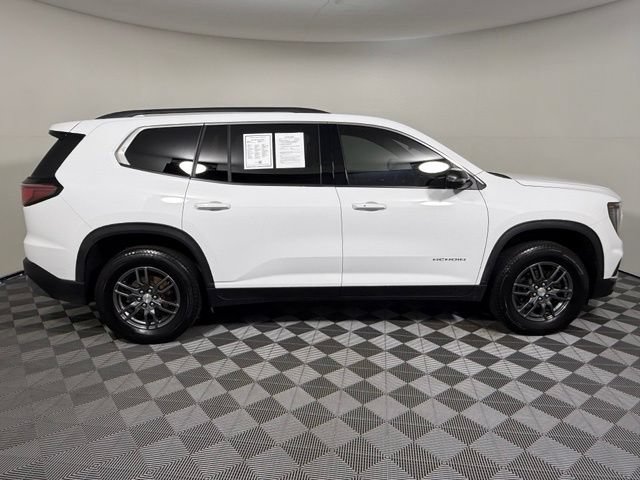 Used 2025 GMC Acadia Elevation FWD image 7