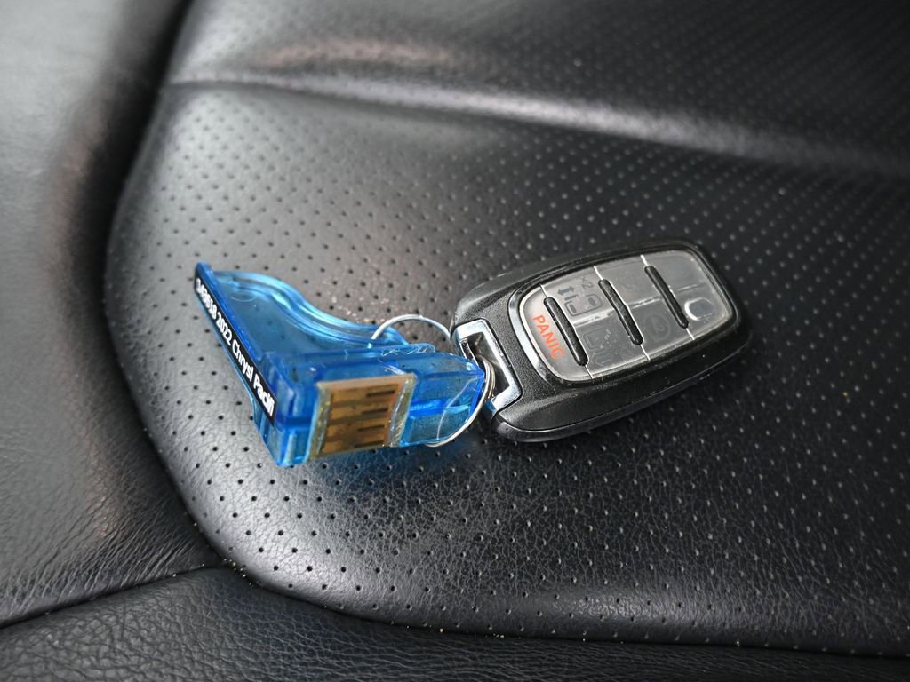 Used 2022 Chrysler Pacifica Touring-L image 73