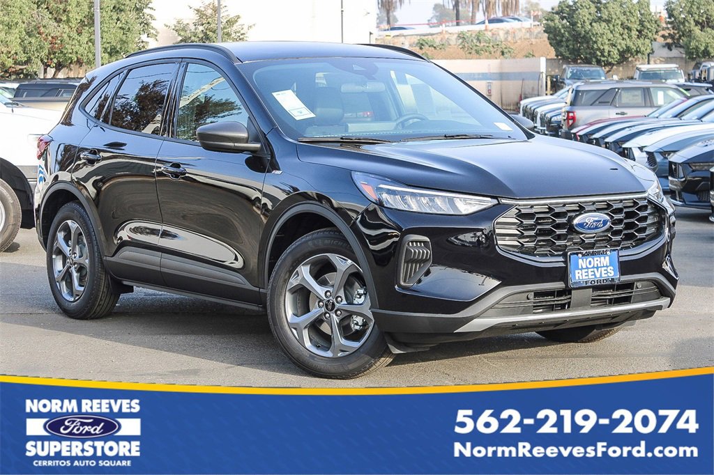 Used 2025 Ford Escape ST-Line w/ Tech Pack #1