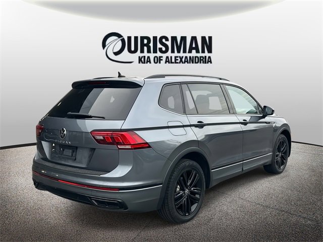 Used 2022 Volkswagen Tiguan SE R-Line image 19