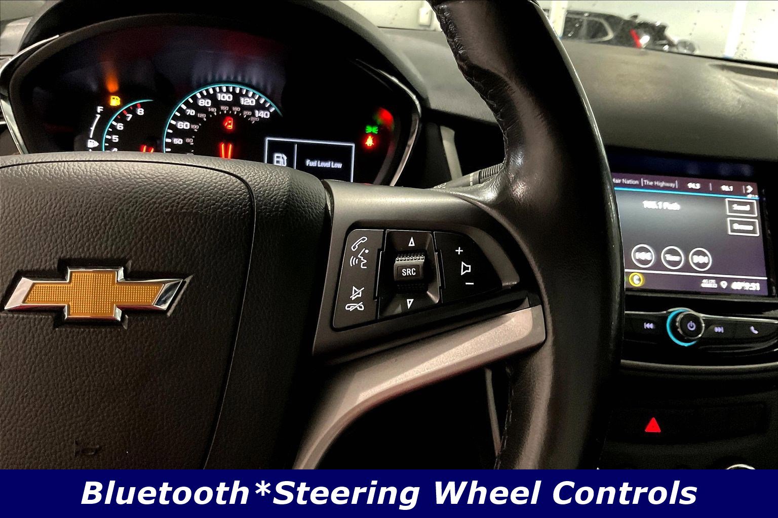 Used 2022 Chevrolet Trax LT w/ Driver Confidence Package AWD/4WD image 11