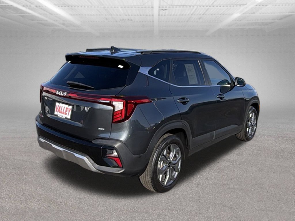 Used 2024 Kia Seltos S AWD/4WD image 10