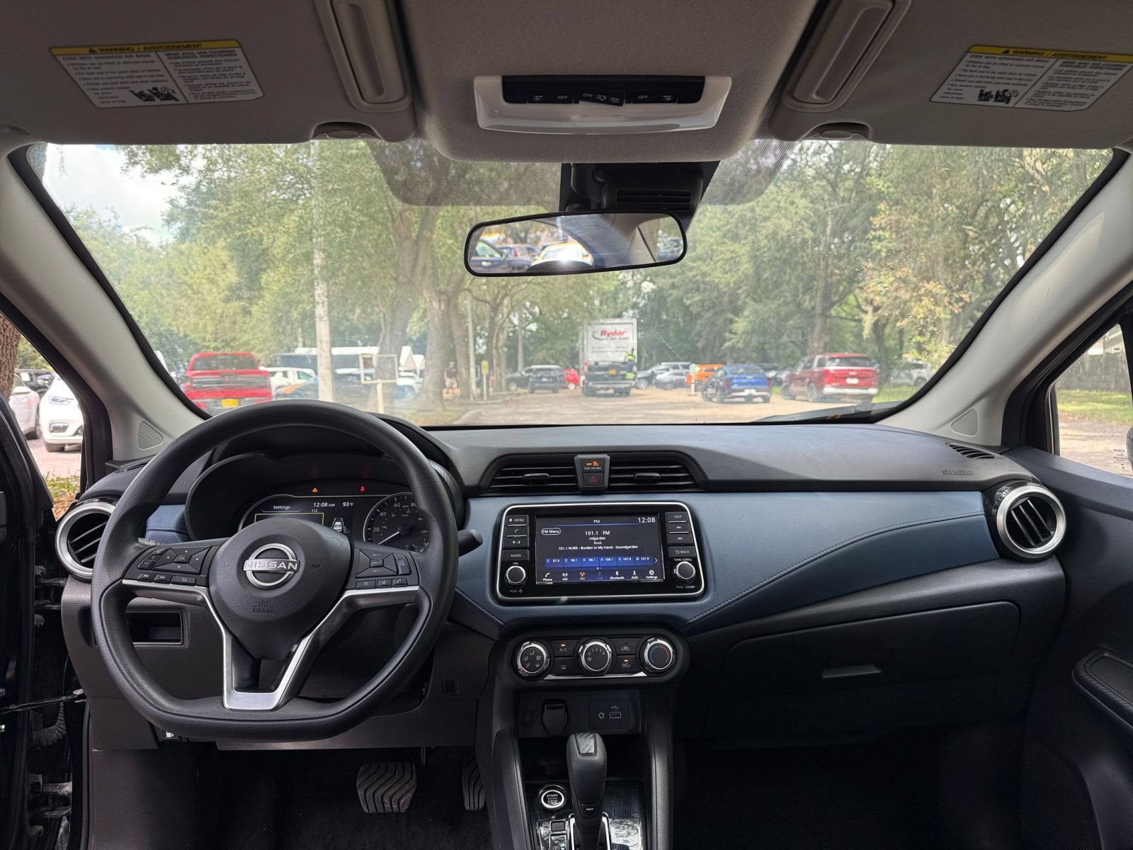 Used 2025 Nissan Versa SV FWD image 29