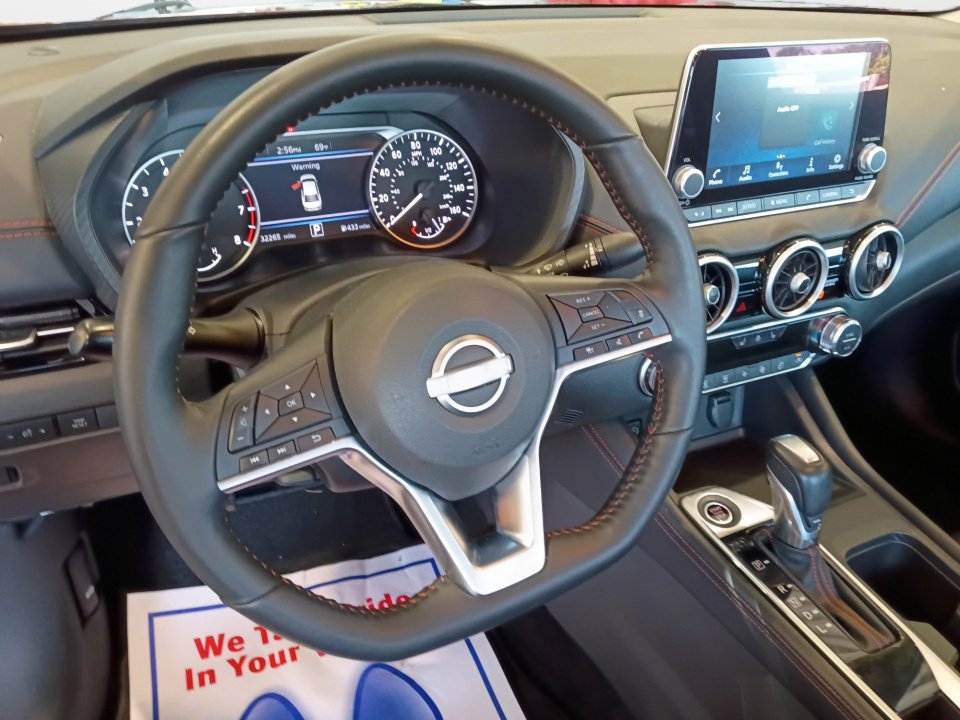 Used 2024 Nissan Sentra SR w/ SR Premium Package FWD image 10