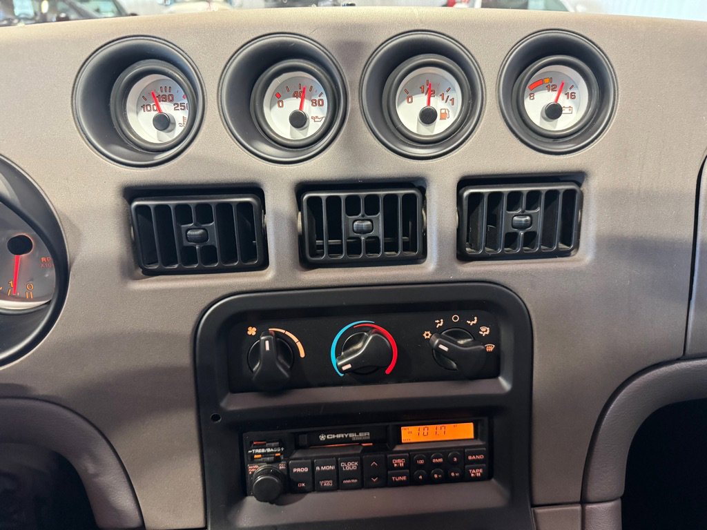 Used 1994 Dodge Viper RT/10 image 39