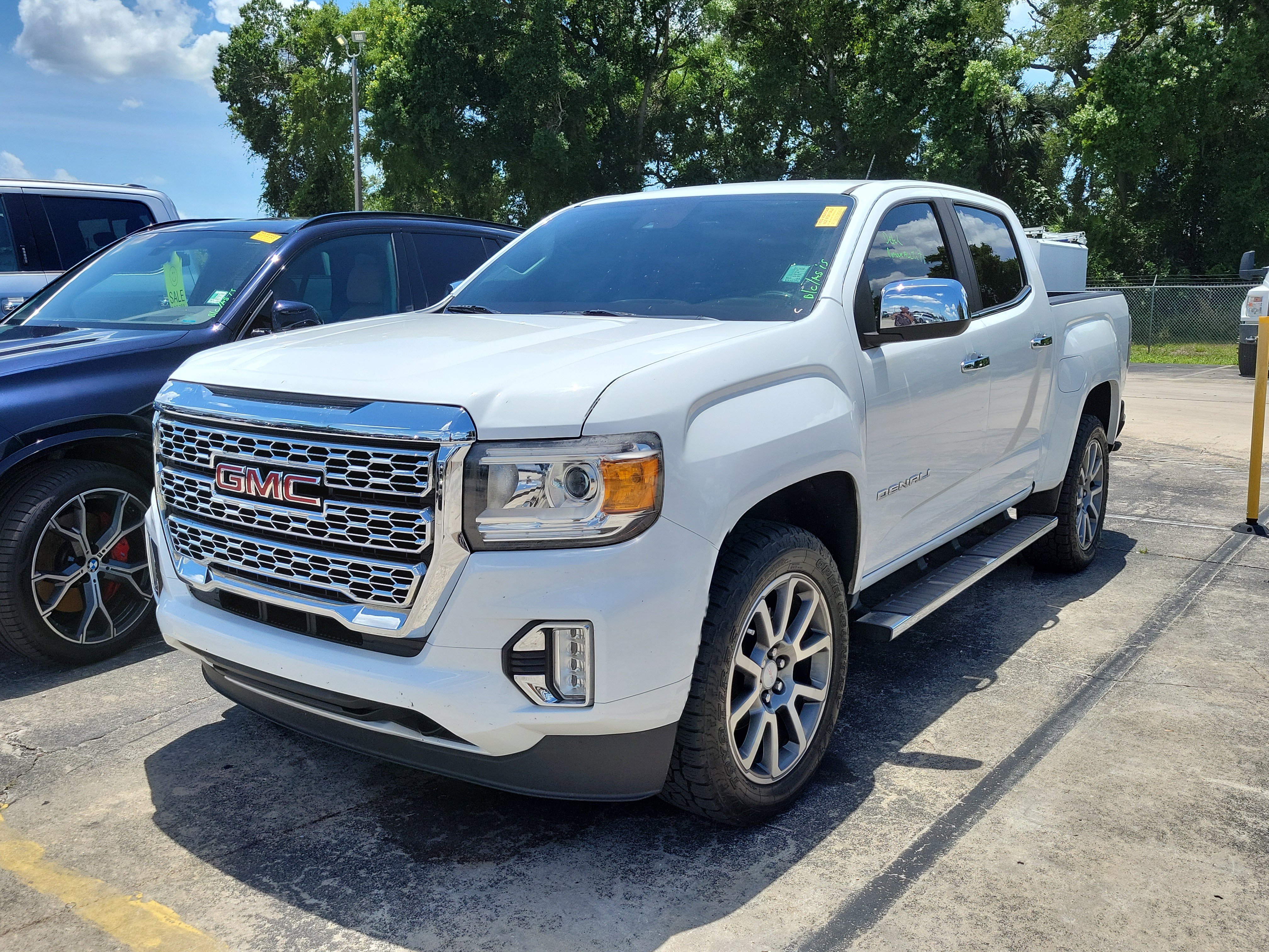 Used 2021 GMC Canyon Denali RWD image 3