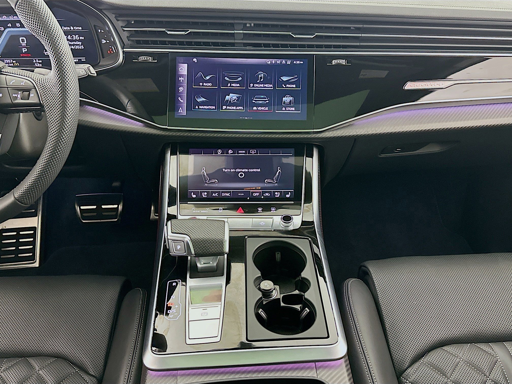 Used 2025 Audi SQ7 Premium Plus w/ Executive Package image 11