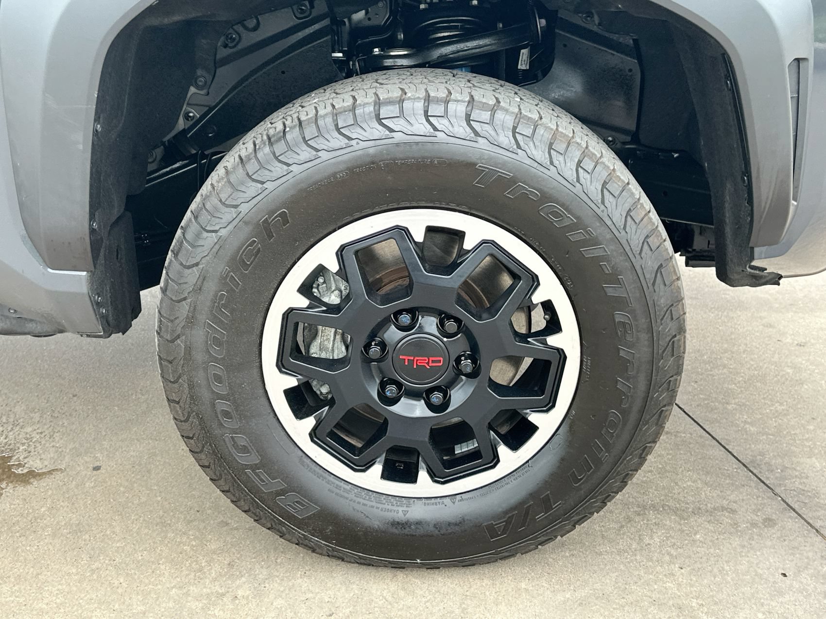 Used 2024 Toyota Tacoma TRD Off-Road AWD/4WD image 10
