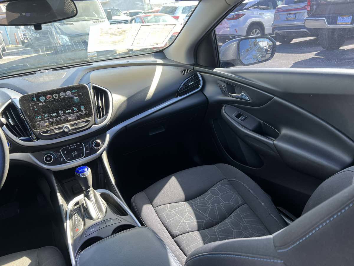 Used 2018 Chevrolet Volt LT image 26