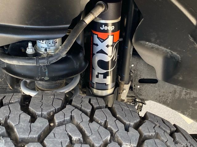 Used 2020 Jeep Gladiator Mojave w/ Dual Top Group image 28