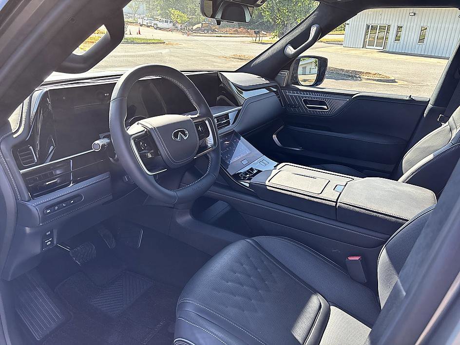 Used 2026 INFINITI QX80 Autograph w/ Premium Cargo Package AWD/4WD image 10