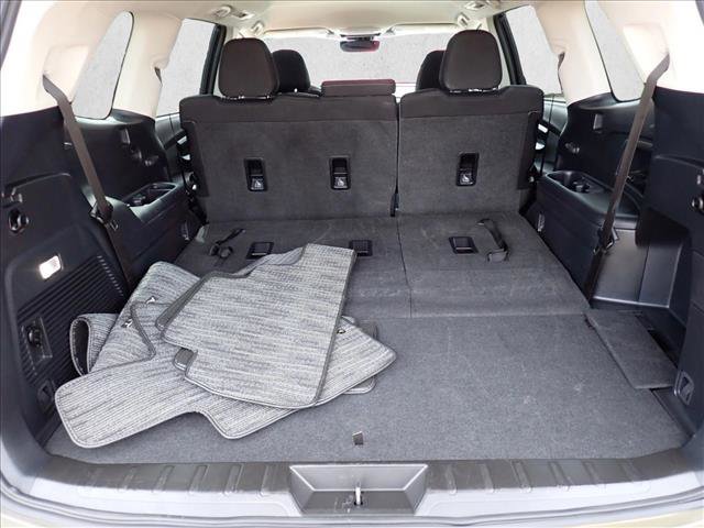 Used 2025 Subaru Ascent Premium AWD/4WD image 8