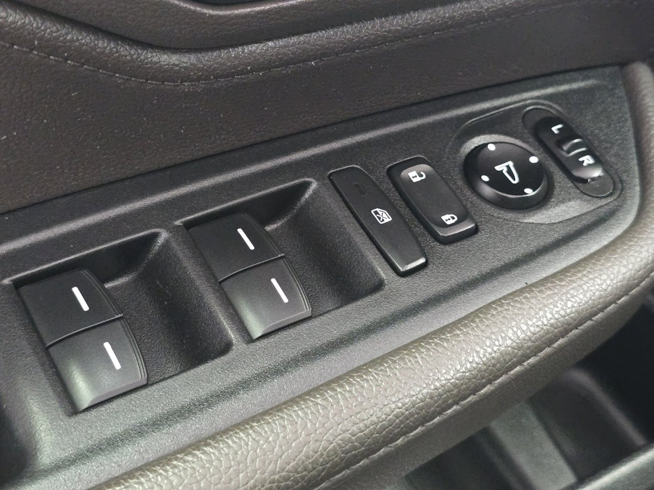 Used 2019 Honda Odyssey EX image 22